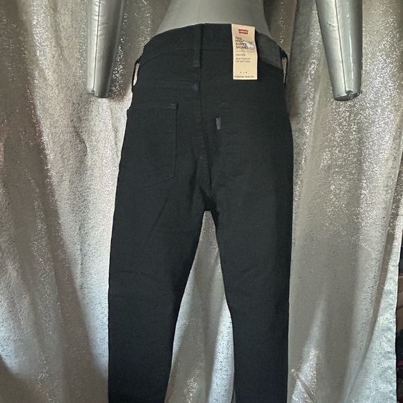 Levi's Women's 720 High Rise Super Skinny Jeans - Picture 2 of 6